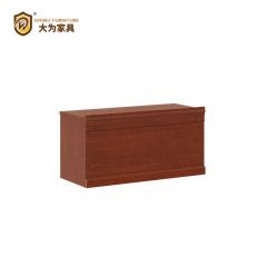 报告厅-前排桌